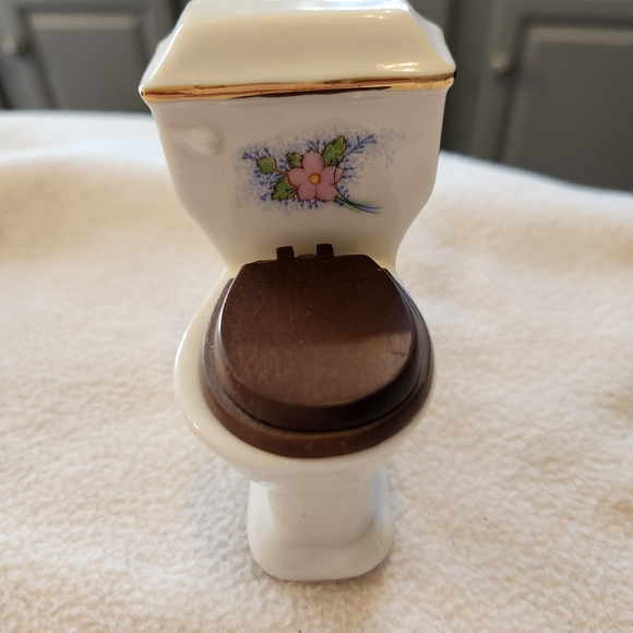 Vintage Porcelain 3-PC White & Gold Bathroom Set Tub Sink Toilet - Picture 2 of 6